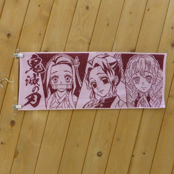 Kimetsu no Yaiba 鬼滅の刃 Damon Slayer Pink Magenta Face Towel New - Picture 1 of 6
